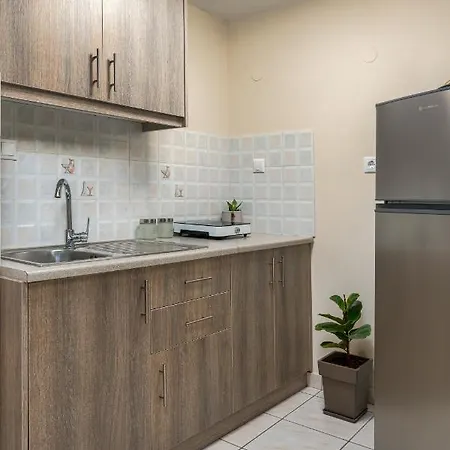 狄奥尼修斯别墅公寓 * Keri