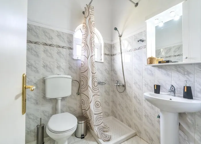 Dionysios Apartament Keri