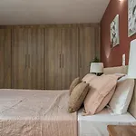 Dionysios شقة